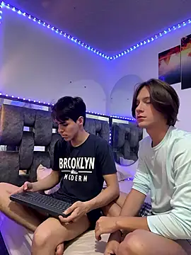 Alex and Fabian online show from January 2026 03:33:01 AM