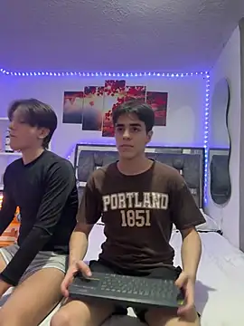 Alex and Fabian online show from April 2026 03:11:01 AM