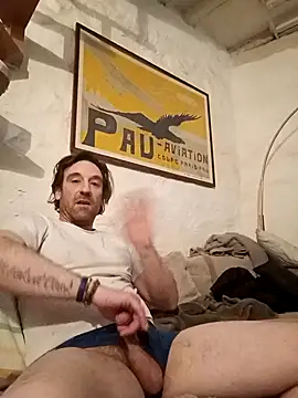 Snapshot of Crookedcook82@xh chatting on March 2026 07:58:02 PM Crookedcook82xh online show from March 2026 07:58:02 PM