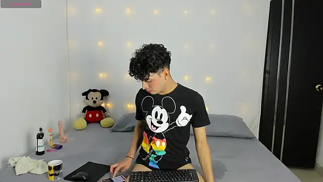 Benjamin Buster online show from December 2024 12:08:01 AM