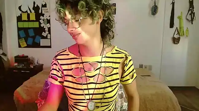 fenixmfx19 online show from January 2025 05:12:02 PM