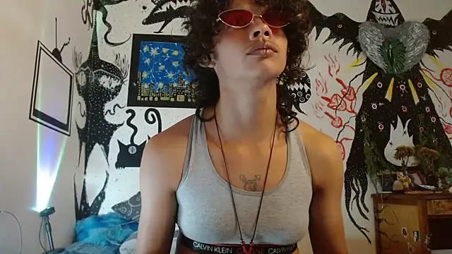 fenixmfx19 online show from October 2025 09:12:02 PM