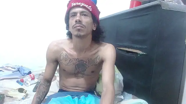 Snapshot of damian_bottom_bigcock chatting on December 2024 01:25:01 AM damian bottom bigcock online show from December 2024 01:25:01 AM