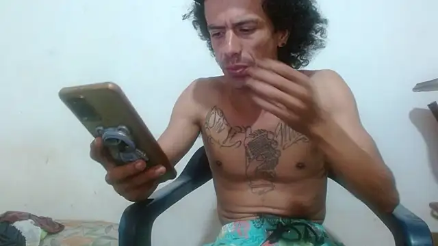 Snapshot of damian_bottom_bigcock chatting on December 2024 03:12:01 AM damian bottom bigcock online show from December 2024 03:12:01 AM