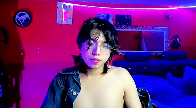 AnggelONfiree online show from February 2025 06:04:01 AM