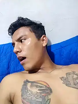 Snapshot of MagicMike009 chatting on January 2025 04:02:02 AM MagicMike009 online show from January 2025 04:02:02 AM