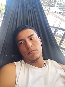 Snapshot of MagicMike009 chatting on September 2025 05:36:02 PM MagicMike009 online show from September 2025 05:36:02 PM