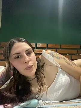 Snapshot of isadelasestrellas chatting on October 2025 08:41:02 PM isadelasestrellas online show from October 2025 08:41:02 PM