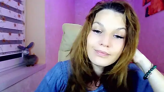impossibleluna online show from May 2026 07:00:01 PM