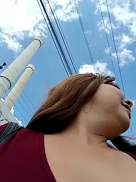 madelaine- online show from December 2024 06:44:01 PM