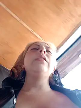 madelaine- online show from December 2024 04:49:01 PM