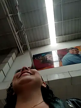 madelaine- online show from December 2024 07:54:01 PM