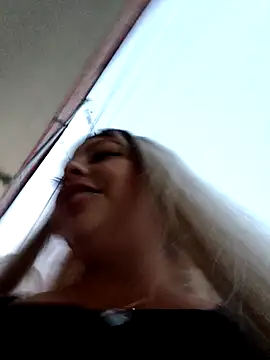 madelaine- online show from December 2024 10:57:02 PM