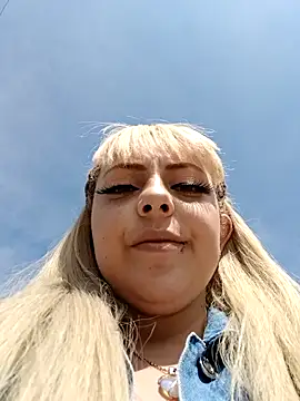 madelaine- online show from January 2025 07:10:01 PM