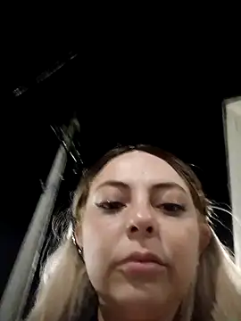 madelaine- online show from September 2025 12:21:01 AM