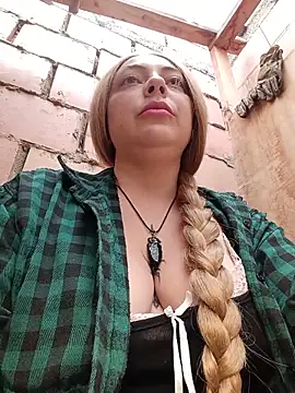 madelaine- online show from May 2026 04:27:02 PM