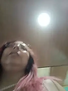 madelaine- online show from July 2026 06:37:01 PM
