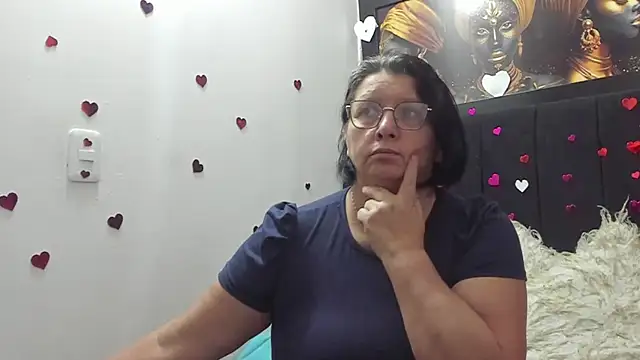 Evaaross 2345 online show from April 2026 02:26:01 PM