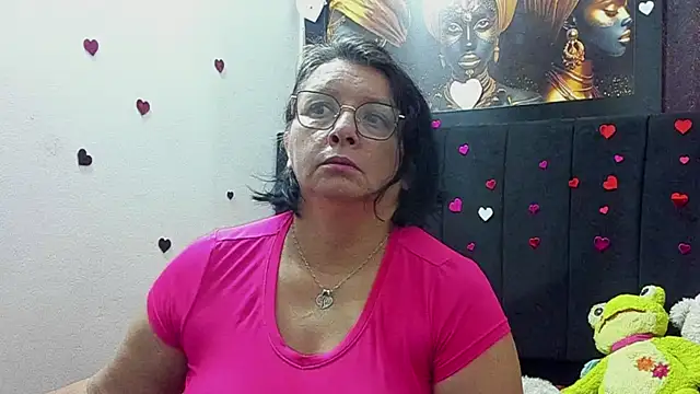 Evaaross 2345 online show from May 2026 01:38:02 PM