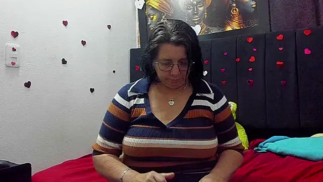 Evaaross 2345 online show from June 2026 08:12:02 PM