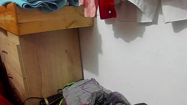 Evaaross 2345 online show from July 2026 02:33:01 PM