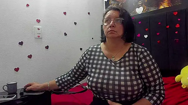 Evaaross 2345 online show from July 2026 09:39:02 PM