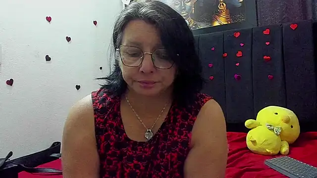 Evaaross 2345 online show from July 2026 12:58:01 PM