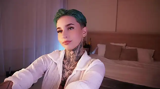 Snapshot of AliceShazaham_ chatting on December 2024 05:16:01 AM AliceShazaham online show from December 2024 05:16:01 AM