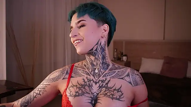 Snapshot of AliceShazaham_ chatting on February 2025 06:12:01 AM AliceShazaham online show from February 2025 06:12:01 AM