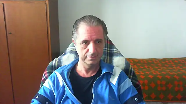lliuk70mi online show from May 2026 12:43:01 PM