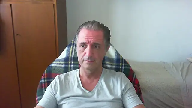 lliuk70mi online show from May 2026 12:35:02 PM