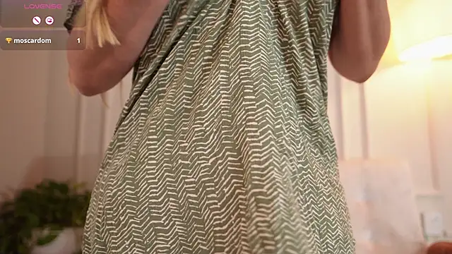 Snapshot of Tiffany_Sims1 chatting on February 2026 03:07:01 PM Tiffany Sims1 online show from February 2026 03:07:01 PM