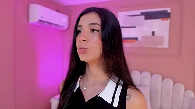 zia cooper online show from January 2026 06:57:02 PM