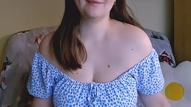 Snapshot of ChubbyMaia chatting on January 2025 12:46:02 PM ChubbyMaia online show from January 2025 12:46:02 PM