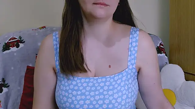 Snapshot of ChubbyMaia chatting on January 2025 03:03:01 PM ChubbyMaia online show from January 2025 03:03:01 PM