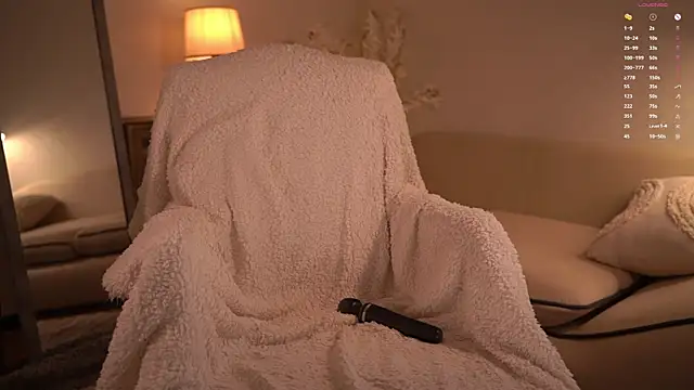 Snapshot of AudreyBarren chatting on April 2026 07:45:01 AM AudreyBarren online show from April 2026 07:45:01 AM