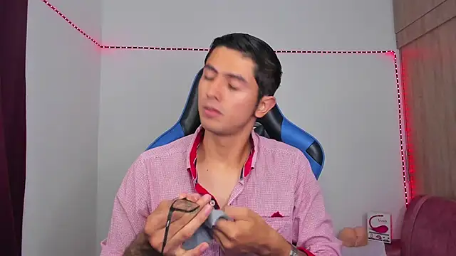 Ethan Sai    online show from December 2024 01:14:01 AM