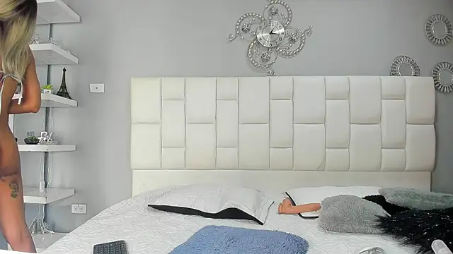 AlessaEcheverri online show from January 2025 04:41:01 PM