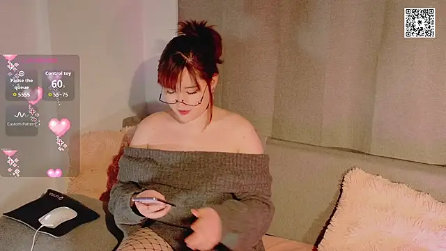 Snapshot of Amoki_Uki chatting on January 2026 09:29:01 PM Amoki Uki online show from January 2026 09:29:01 PM