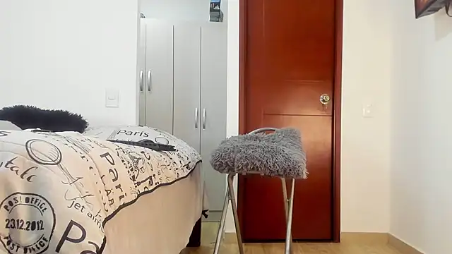 Snapshot of SophieBaker__ chatting on March 2025 04:25:01 AM SophieBaker online show from March 2025 04:25:01 AM