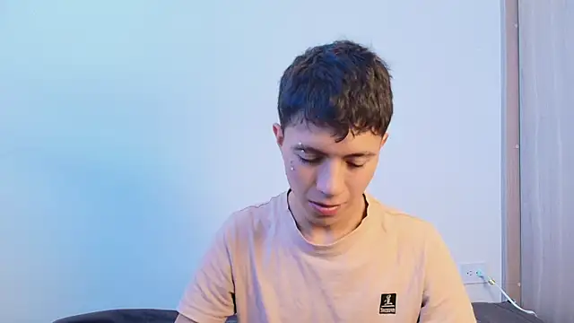 Snapshot of Justyn_Ross chatting on September 2025 07:15:01 PM Justyn Ross online show from September 2025 07:15:01 PM