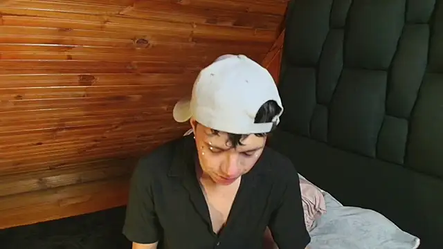 Snapshot of Justyn_Ross chatting on October 2025 01:46:02 PM Justyn Ross online show from October 2025 01:46:02 PM