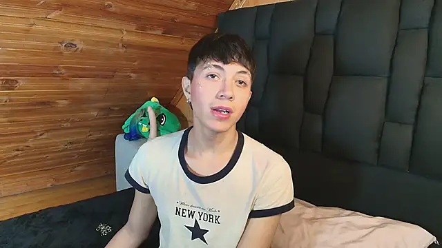 Snapshot of Justyn_Ross chatting on October 2025 05:51:01 AM Justyn Ross online show from October 2025 05:51:01 AM