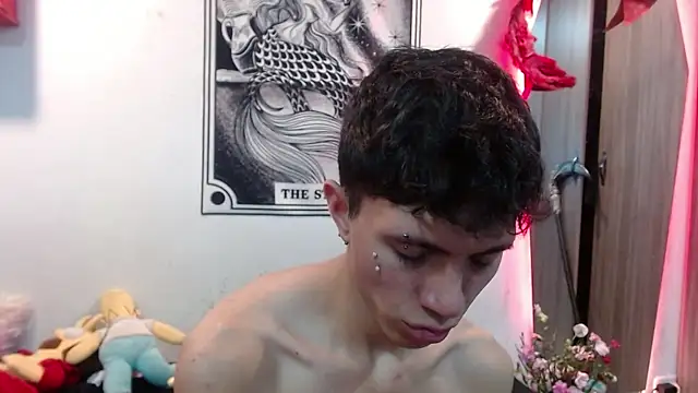 Justyn Ross online show from December 2025 11:54:01 PM