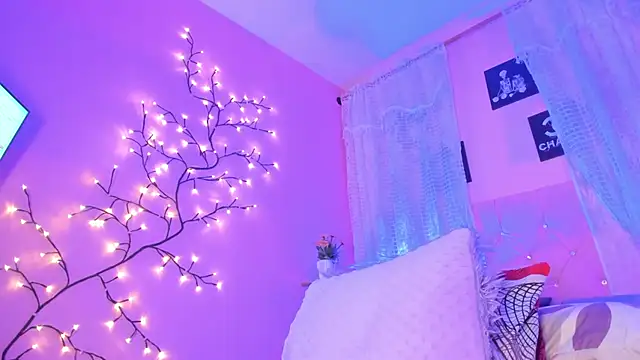 Snapshot of Dulce_Girl_ chatting on March 2025 05:08:01 AM Dulce Girl online show from March 2025 05:08:01 AM