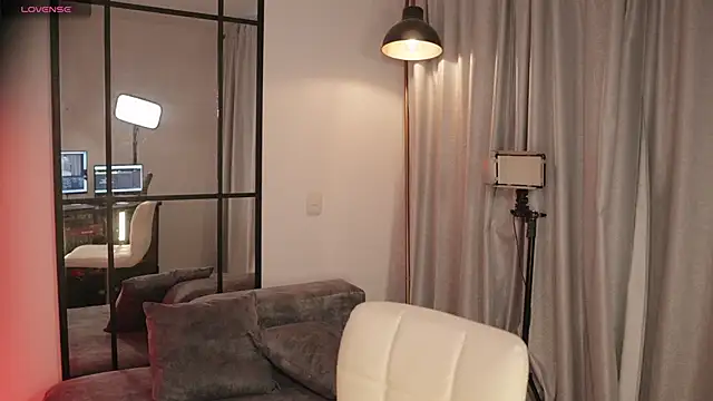 Snapshot of theaome chatting on February 2026 10:40:01 PM theaome online show from February 2026 10:40:01 PM