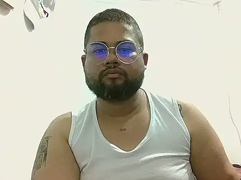 Snapshot of GABRIELGARCIA1313 chatting on January 2026 08:03:02 PM GABRIELGARCIA1313 online show from January 2026 08:03:02 PM