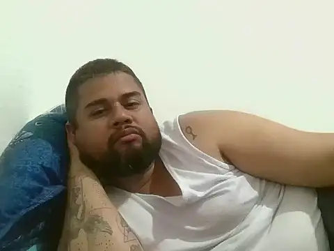 Snapshot of GABRIELGARCIA1313 chatting on January 2026 02:16:02 AM GABRIELGARCIA1313 online show from January 2026 02:16:02 AM