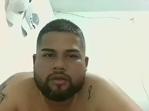 Snapshot of GABRIELGARCIA1313 chatting on January 2026 11:30:02 PM GABRIELGARCIA1313 online show from January 2026 11:30:02 PM