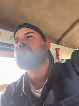 Snapshot of GABRIELGARCIA1313 chatting on February 2026 05:00:02 PM GABRIELGARCIA1313 online show from February 2026 05:00:02 PM